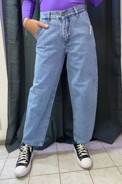 Jean Mom Fit Azul Clásico